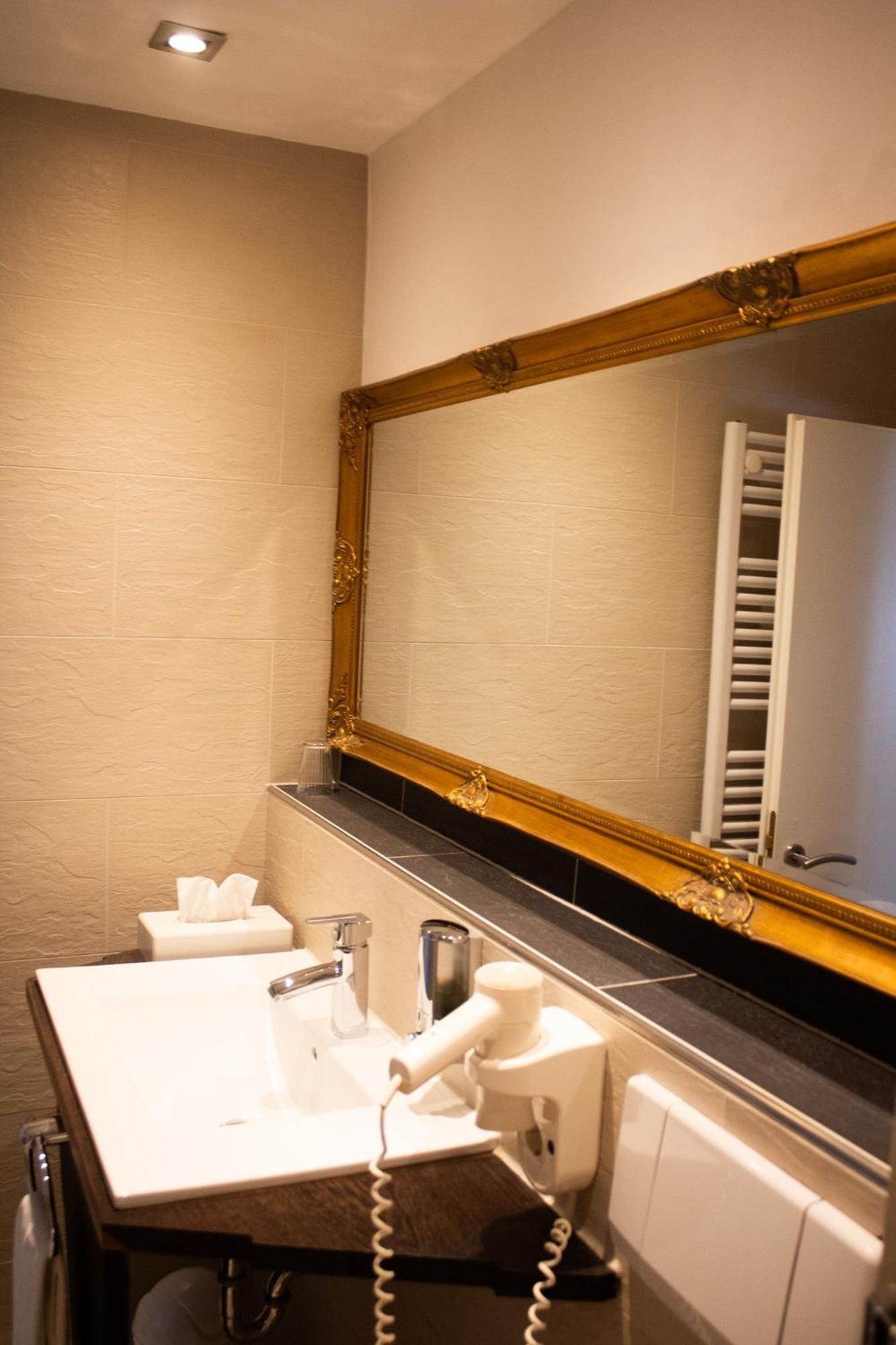 Hotel Zur Wartburg Rheda-Wiedenbrueck Ngoại thất bức ảnh