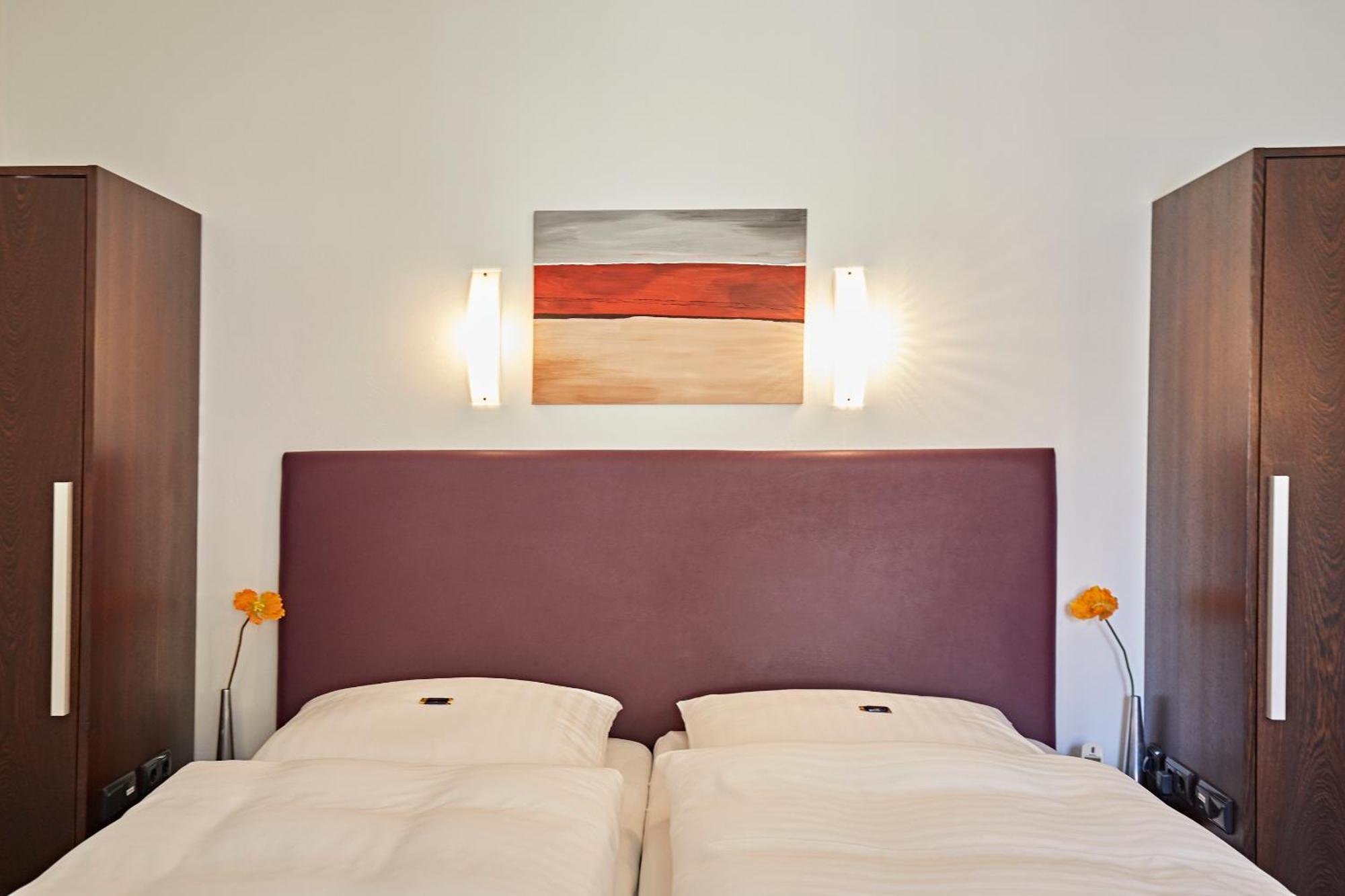 Hotel Zur Wartburg Rheda-Wiedenbrueck Ngoại thất bức ảnh