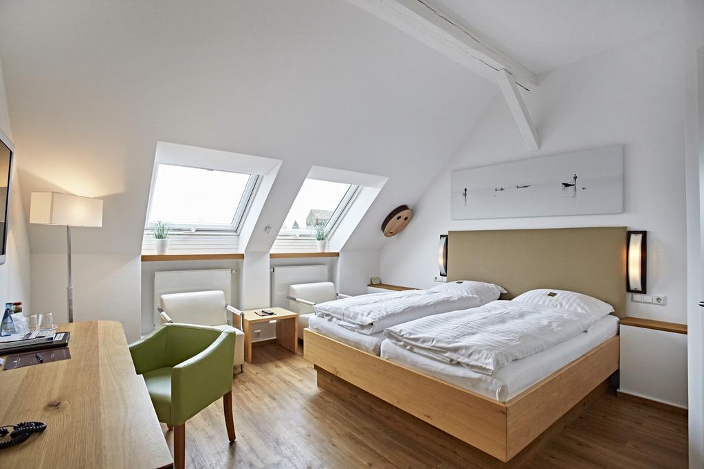 Hotel Zur Wartburg Rheda-Wiedenbrueck Ngoại thất bức ảnh
