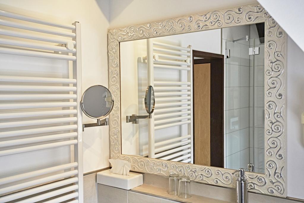 Hotel Zur Wartburg Rheda-Wiedenbrueck Ngoại thất bức ảnh