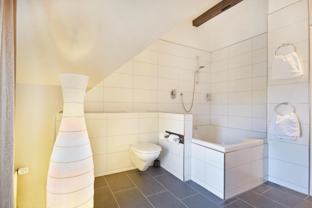 Hotel Zur Wartburg Rheda-Wiedenbrueck Ngoại thất bức ảnh
